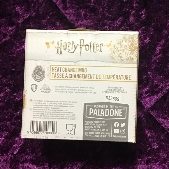Colour Changing Rainbow Harry Potter Hogwarts Mug - Picture 3 of 4